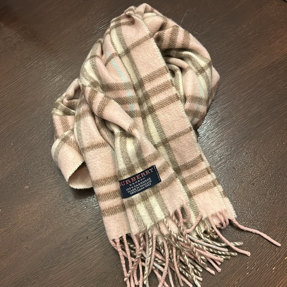 Burberry Nova Check Pink Cashmere Scarf - Picture 7 of 7